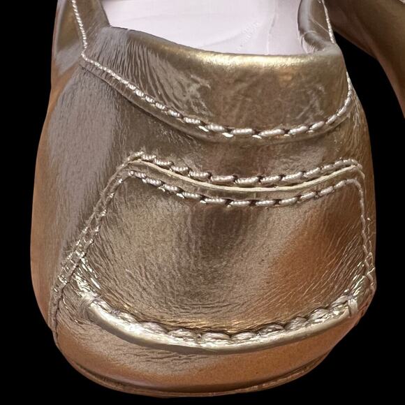 COLE HAAN Women's Size 10 Gold Demi Driving Shoes Cinderella Flats Logo Detail - Picture 11 of 14